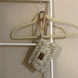 Michael Kors Wrislet